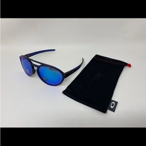 Oakley Forager OO9421-0658 Matte Blue Frame | Prizm Sapphire Polarized L…